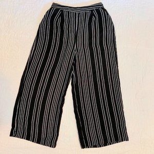 Flowy High Rise Wide Leg Elastic Waist Navy and White Striped Culotte